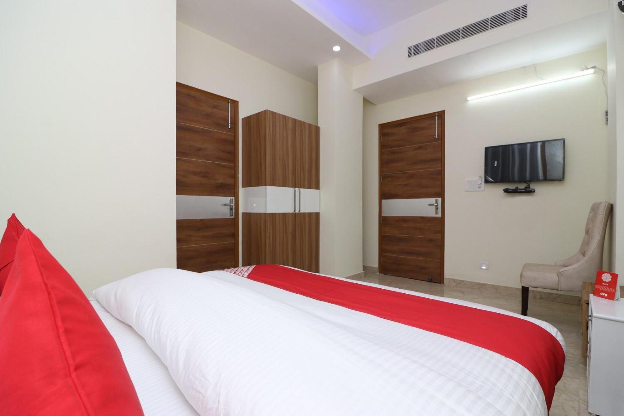 Hotel O The Grand Palace Ghaziabad Exterior photo