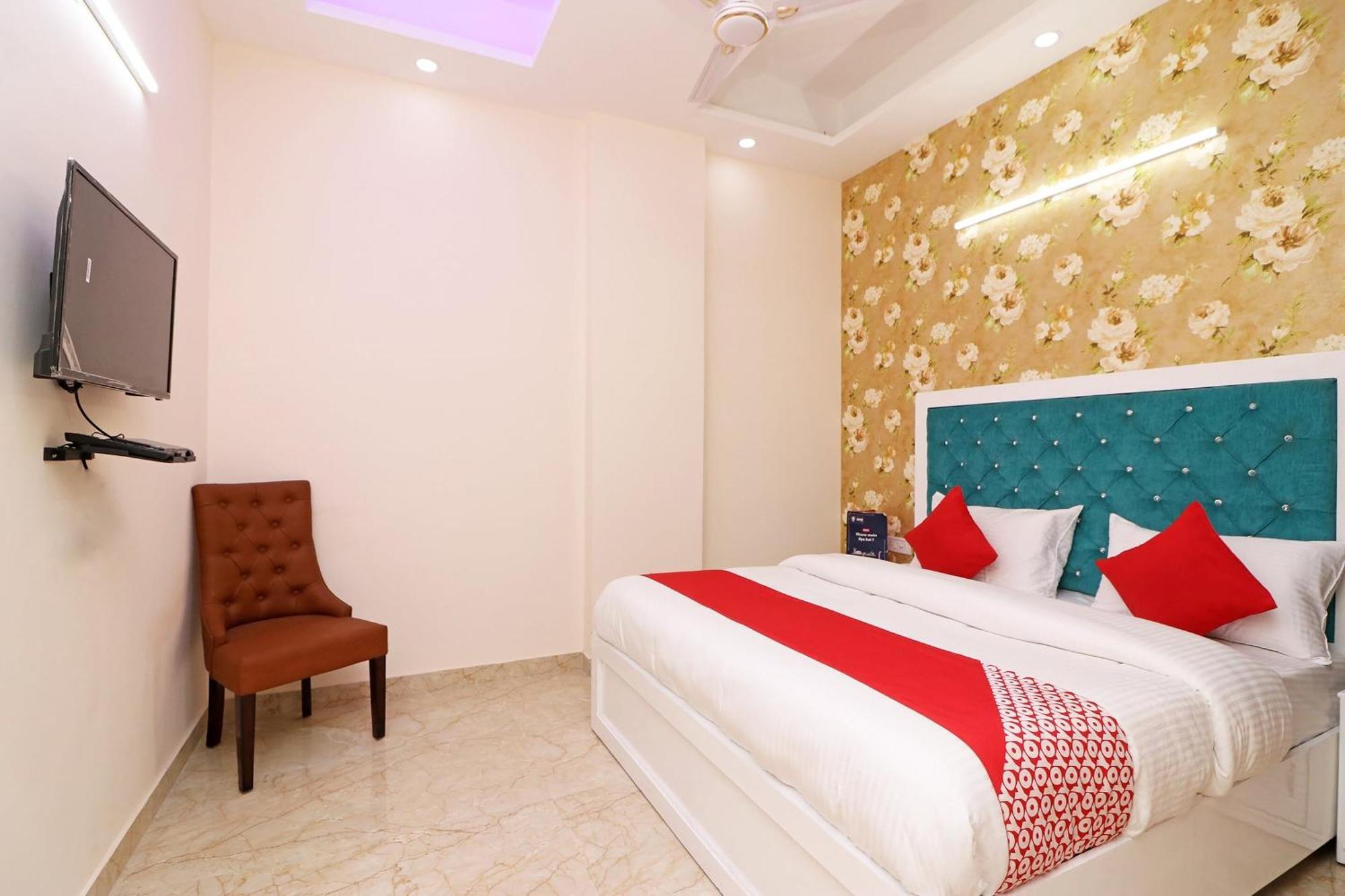 Hotel O The Grand Palace Ghaziabad Exterior photo